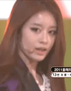Jiyeon gif