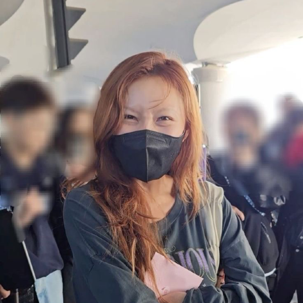 Hwasa gallery image
