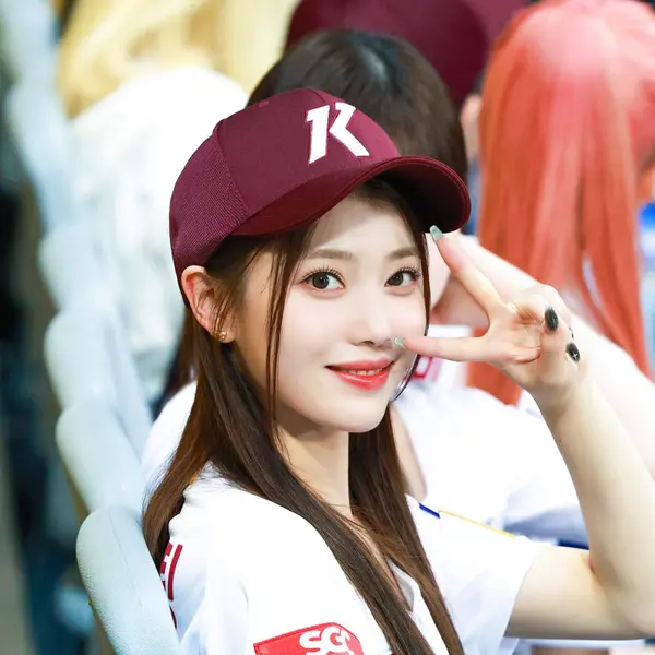 Xiaoting gallery image