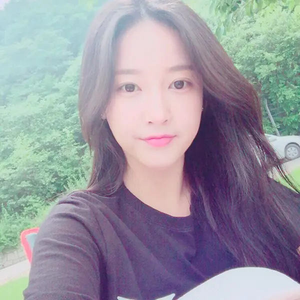 Soyeon gallery image