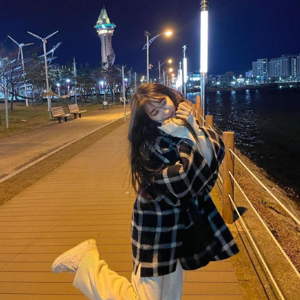 Chaeyeon gallery image