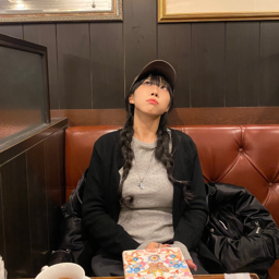 Yella.E gallery image