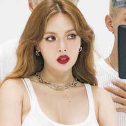Hyuna gallery image
