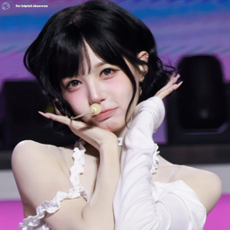 Kim ChaeWon gallery image