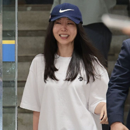 Min Hee Jin gallery image