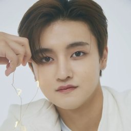 Hikaru gallery image