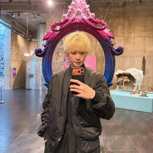 Yeosang gallery image