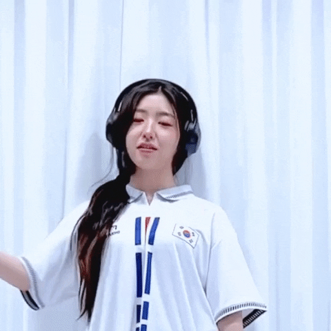 Park SoHyun gif