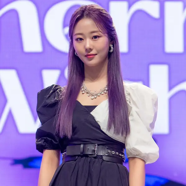 Chaerin gallery image