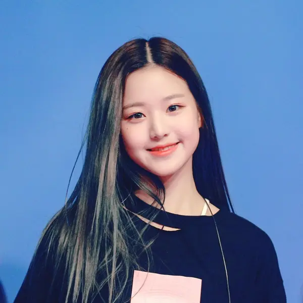 Wonyoung gallery image