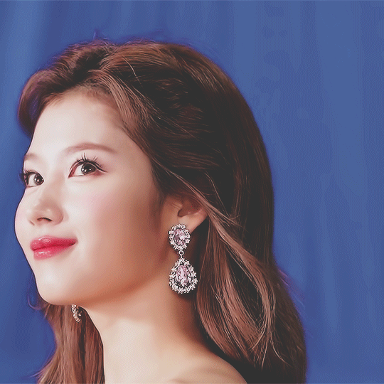 Sana gif