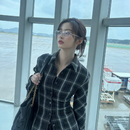 Sullyoon gallery image