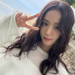 Jisoo gallery image