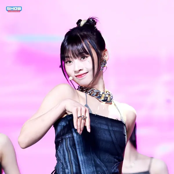 Hyeonju gallery image