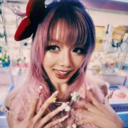 Hinata gallery image