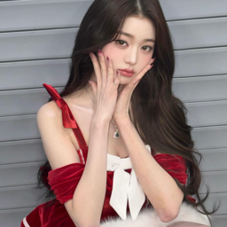 Wonyoung gallery image