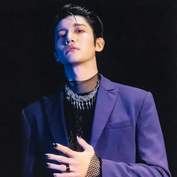 Max gallery image