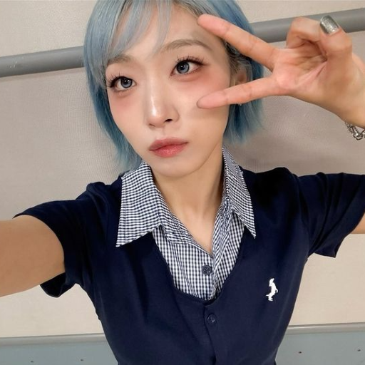 Jisoo gallery image