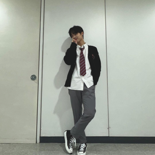 عکس گالری Lee Hanbin