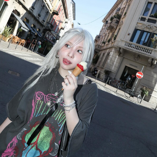 Jeon Jiwoo Galeriebild
