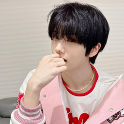 Jisung gallery image