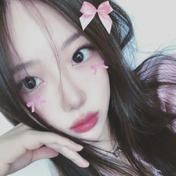 YunSeo gallery image