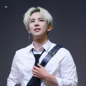 Seyoon gallery image