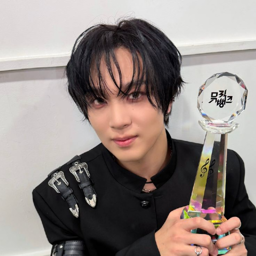 Haechan gallery image