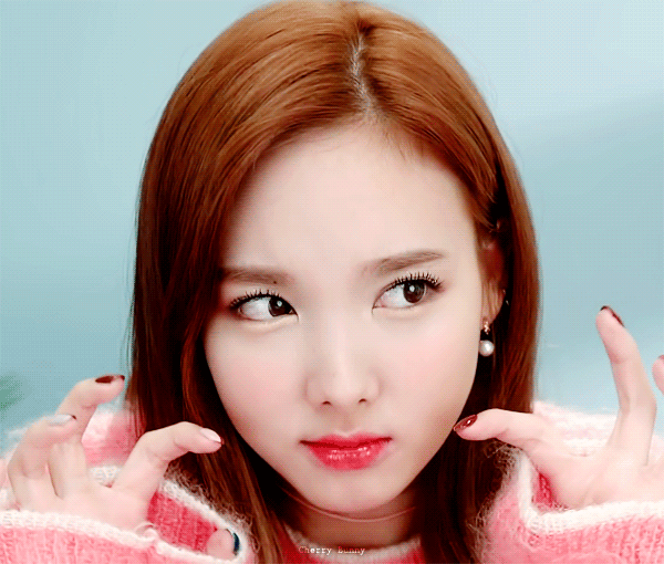 Nayeon gif