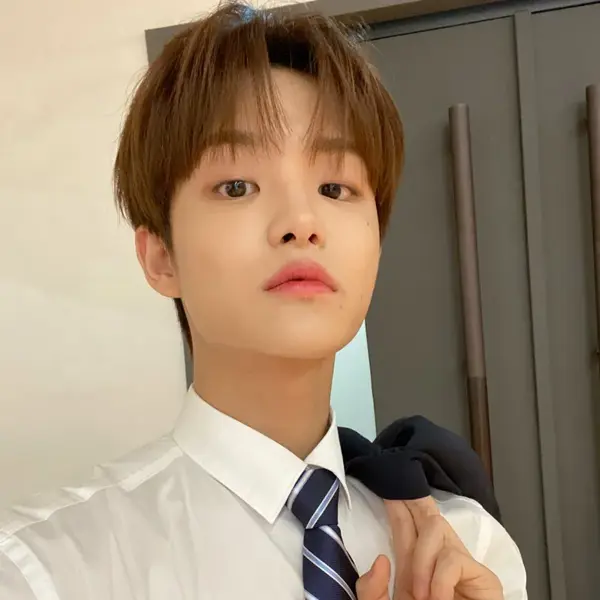 Park Jihoon gallery image