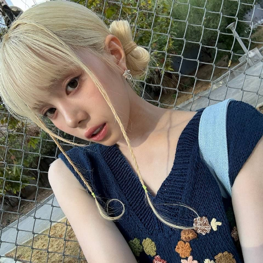 Mia gallery image