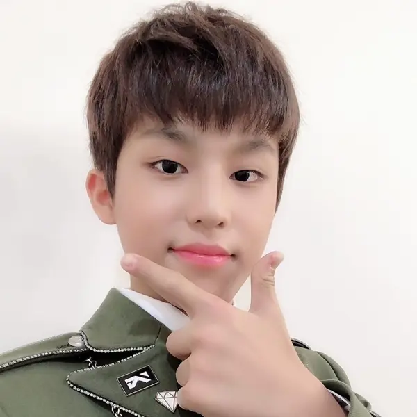 Park Jeongwoo gallery image