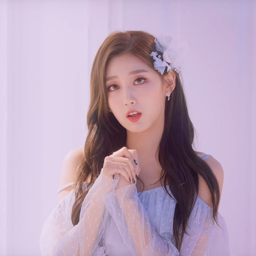 Yein gallery image