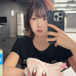 Hitomi gallery image