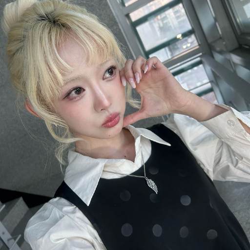 Larawan sa gallery ni Yeyoung