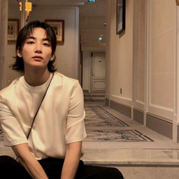 Jeonghan gallery image