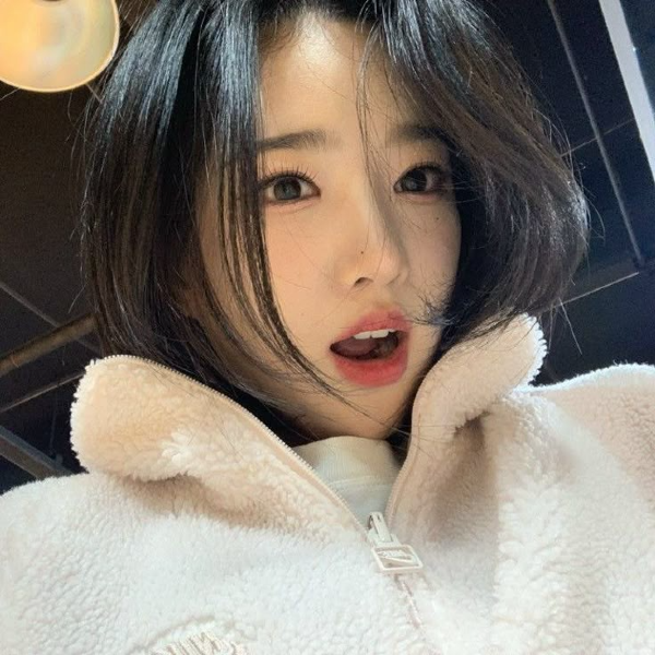 Kim YooYeon gallery image