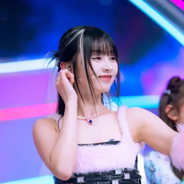 Hyeonju gallery image