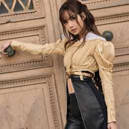 Lalisa gallery image