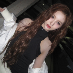 Sullyoon gallery image