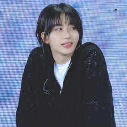 Jeonghan gallery image