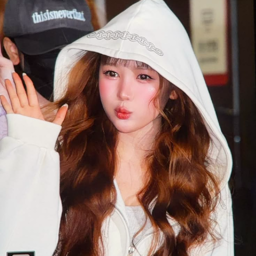 Ye-on gallery image