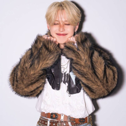 Shiroiwa Ruki gallery image