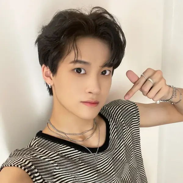 Junmin gallery image