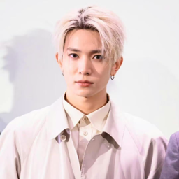 Heeseung gallery image