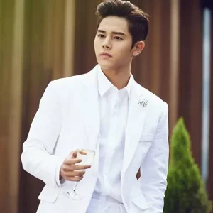 Dongjun gallery image