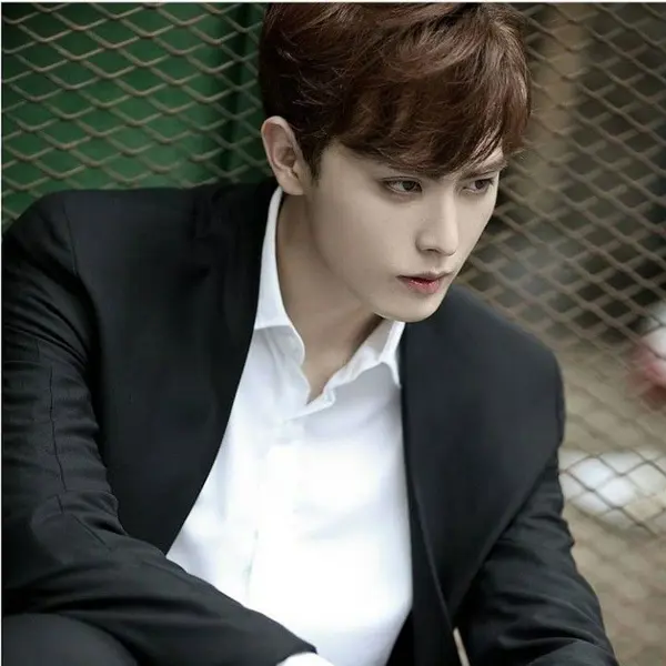 Heechul gallery image