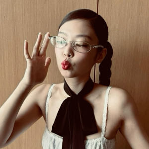 Jennie 4