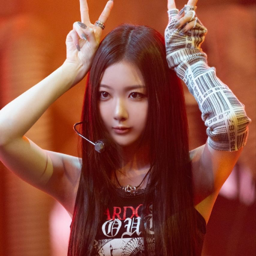 YunSeo gallery image