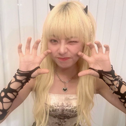 E-seol gallery image